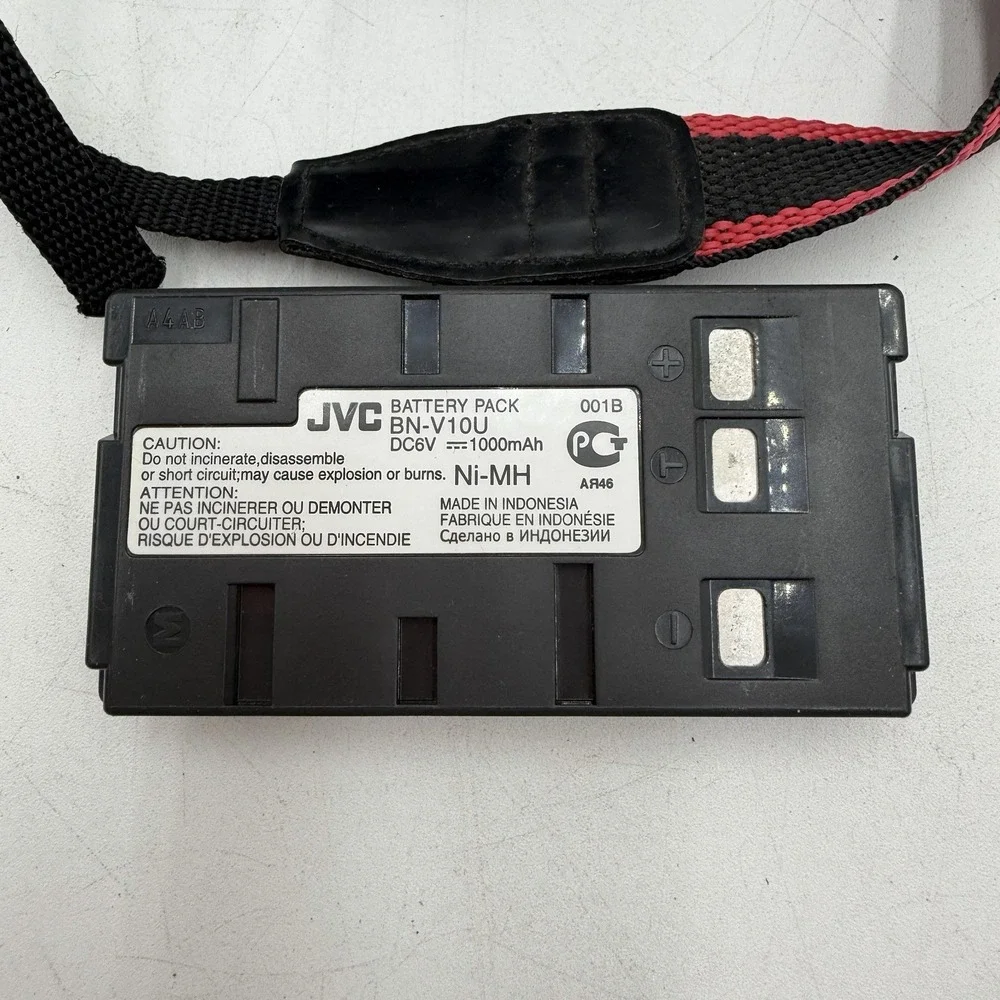 JVC GR-SXM260U Compact VHS-C VHS 700x Digital Zoom Camcorder Tested Working